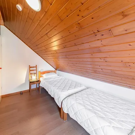 Picture Perfect Holiday Home In Sourbrodt With Garden Bbq *